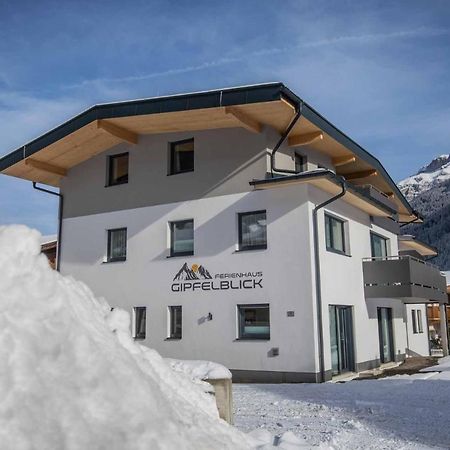 Ferienhaus Gipfelblick Neustift im Stubaital Bagian luar foto