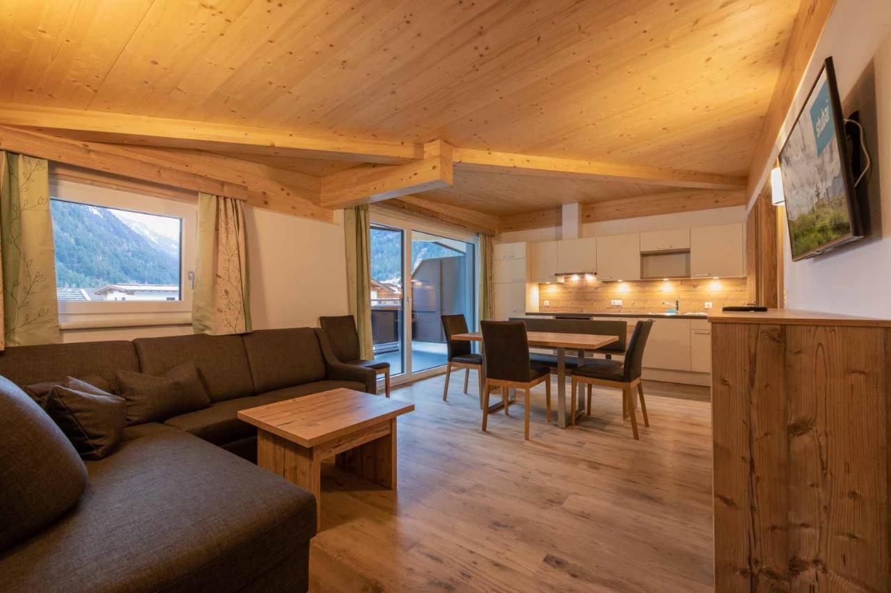 Ferienhaus Gipfelblick Neustift im Stubaital Bagian luar foto