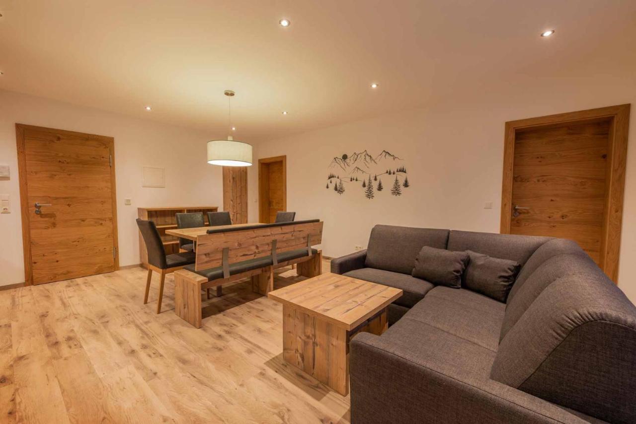 Ferienhaus Gipfelblick Neustift im Stubaital Bagian luar foto